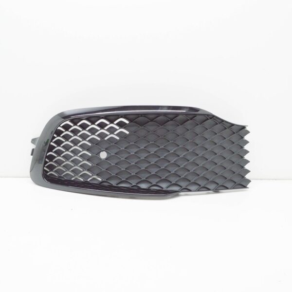 A44788029019197 - NEW MB VITO TOURER W447 FRONT BUMPER RIGHT GRILLE A44788029019197 ORIGINAL