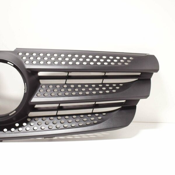 A44788800239B51 - NEW MERCEDES BENZ METRIS W447 FRONT RADIATOR GRILLE A44788800239B5 OEM