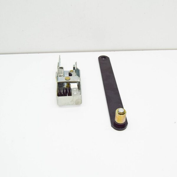 A4607600188 - MERCEDES-BENZ G W460 Door Catch A4607600188 NEW GENUINE