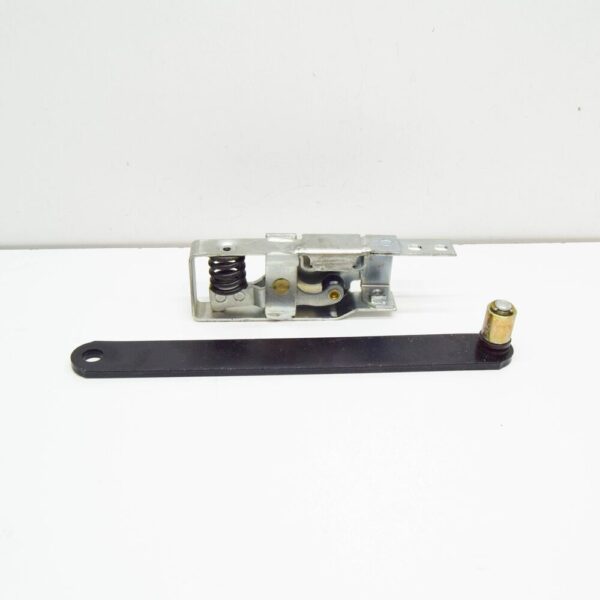 A4607600188 - MERCEDES-BENZ G W460 Door Catch A4607600188 NEW GENUINE