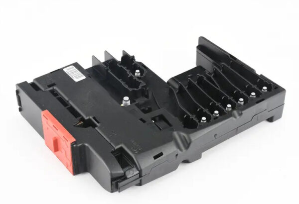 A4635401850 - NEW MERCEDES-BENZ G W463 ENGINE COMPARTMENT RIGHT FUSE BOX A4635401850 ORIGINAL