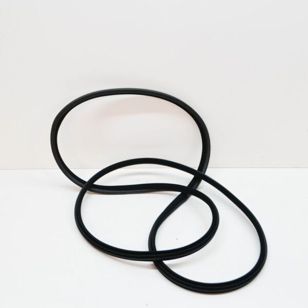 A46372102809051 - NEW MERCEDES-BENZ G W463 FRONT LEFT DOOR SEAL A46372102809051 ORIGINAL