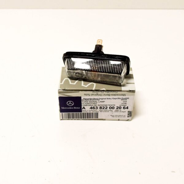 A463822002064 - Mercedes-Benz G W463 front fender indicator A463822002064 new