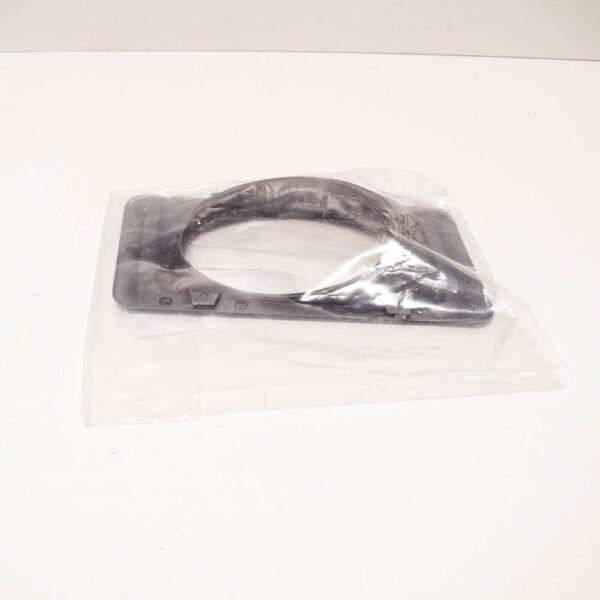 A4638260424 - Mercedes-Benz G W463 Right Fog Light Cover A4638260424 NEW