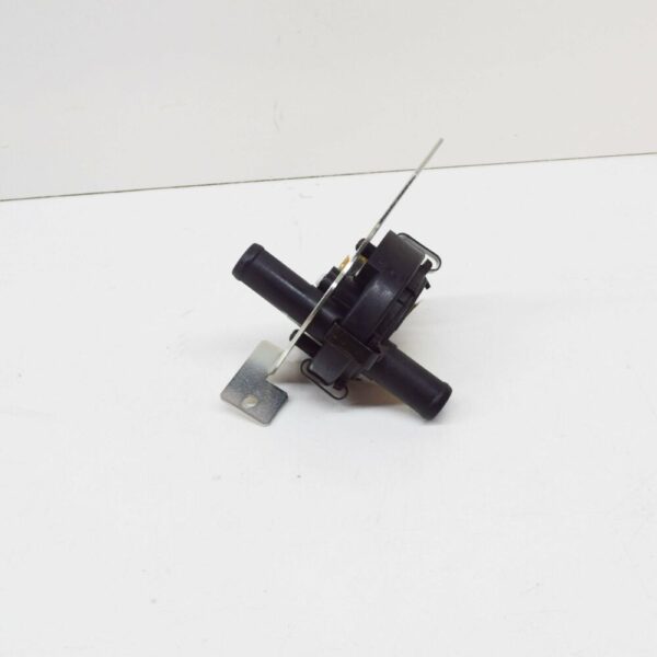 A4638300084 - NEW MERCEDES-BENZ G W463 HEATER VALVE A4638300084