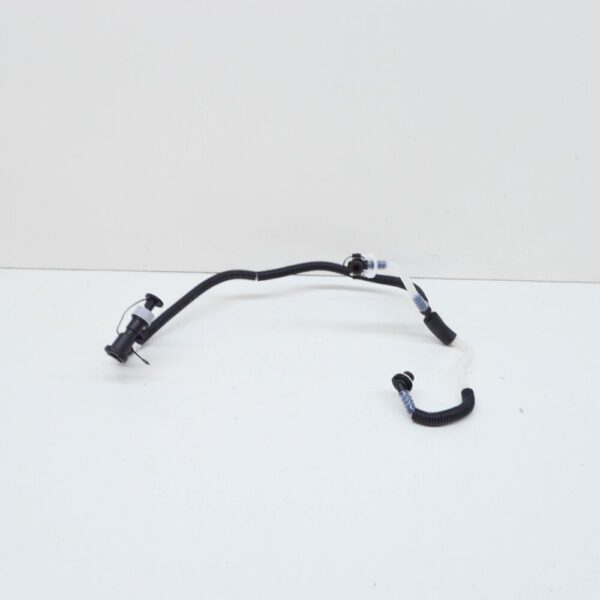 A6130702232 - Mercedes-Benz OM613 E-Class Plastic T Piece Fuel Pipe A6130702232 GENUINE NEW