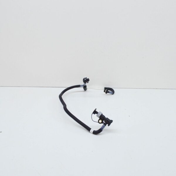 A6130702232 - Mercedes-Benz OM613 E-Class Plastic T Piece Fuel Pipe A6130702232 GENUINE NEW