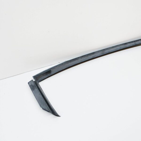 A6387250023 - NEW MERCEDES-BENZ VITO 638 LEFT INSIDE DOOR WINDOW SEAL A6387250023