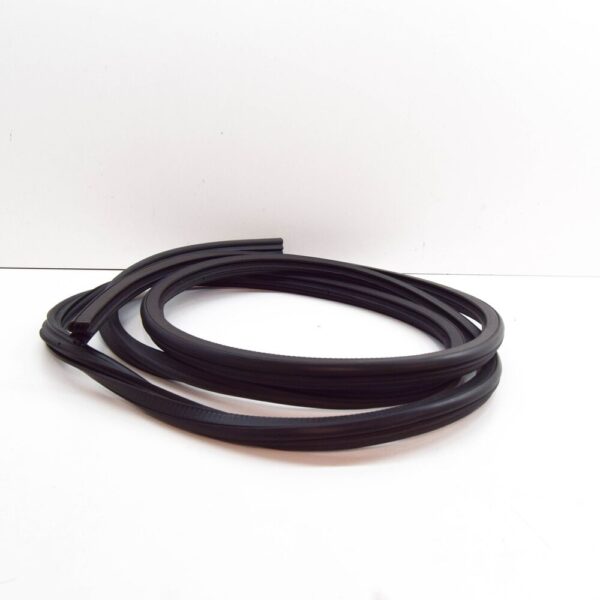 A6387320258 - MERCEDES-BENZ VITO W638 FRONT DOOR SEAL A6387320258 NEW GENUINE