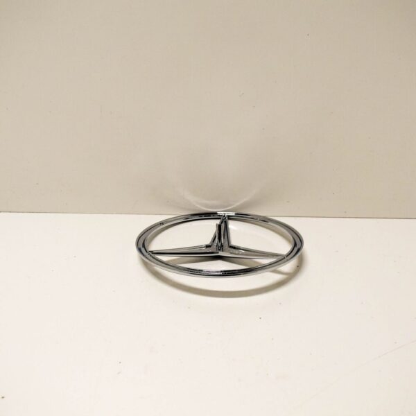 A6388880086 - MB VITO W638 Front Bumper Radiator Grille Emblem Badge A6388880086 NEW GENUINE