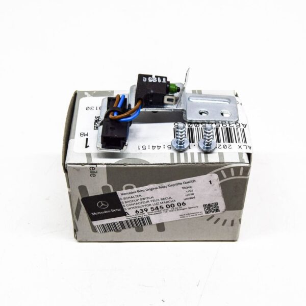 A6395450006 - MB VIANO W639 Reverse Light Switch A6395450006 NEW GENUINE