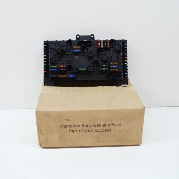 A6395450801 - MERCEDES-BENZ VITO W639 FUSE BOX A6395450801 NEW GENUINE