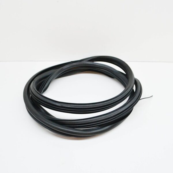 A6396712720 - NEW MERCEDES-BENZ VITO W639 REAR VENTILATOR WINDOWS SEAL A6396712720 ORIGINAL
