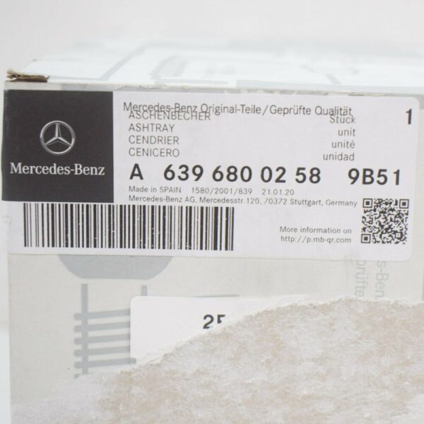 A63968002589B51 - NEW MB VITO W639 FRONT ASHTRAY DRINK HOLDER LHD A63968002589B51
