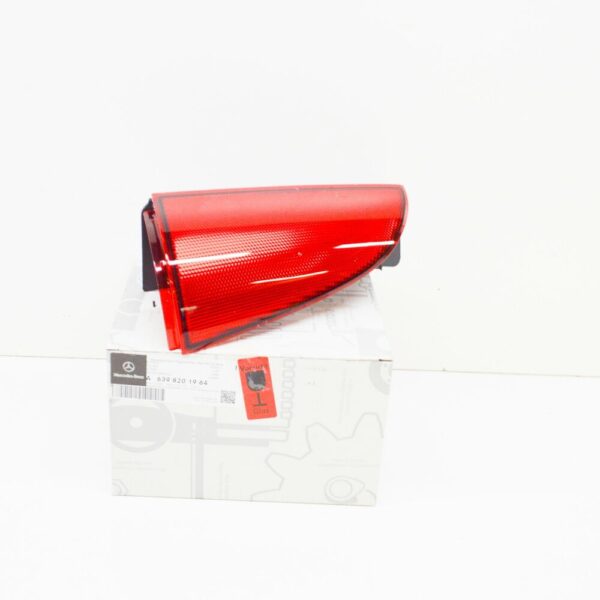 A6398201964 - NEW MB VITO W447 REAR TAIL LAMP RIGHT TOP REFLECTOR A6398201964 OEM