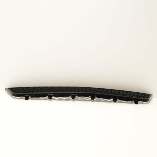 A63988501539B51 - NEW MERCEDES BENZ VIANO W639 FRONT BUMPER LOWER GRILLE A63988501539B51 ORIGINAL