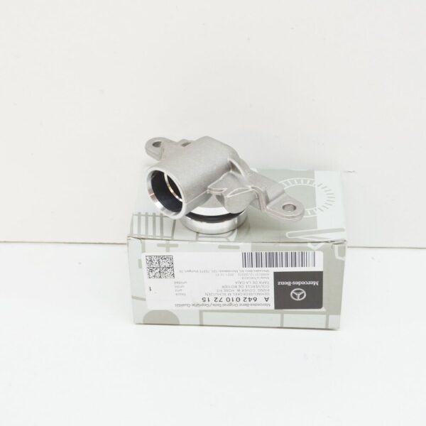A6420100131 - MERCEDES-BENZ ML W164 ENGINE BREATHER CAP A6420107215 NEW GENUINE
