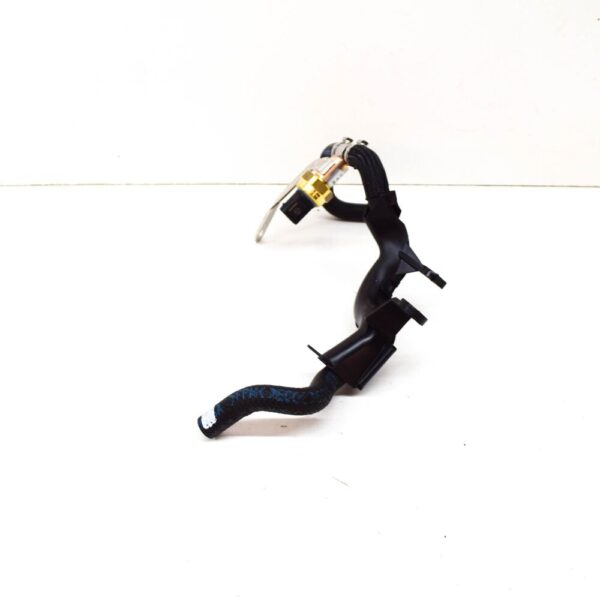 A6420706181 - NEW MB GL X164 ENGINE FUEL FILTER TO FUEL PUMP HOSE A6420706181 ORIGINAL