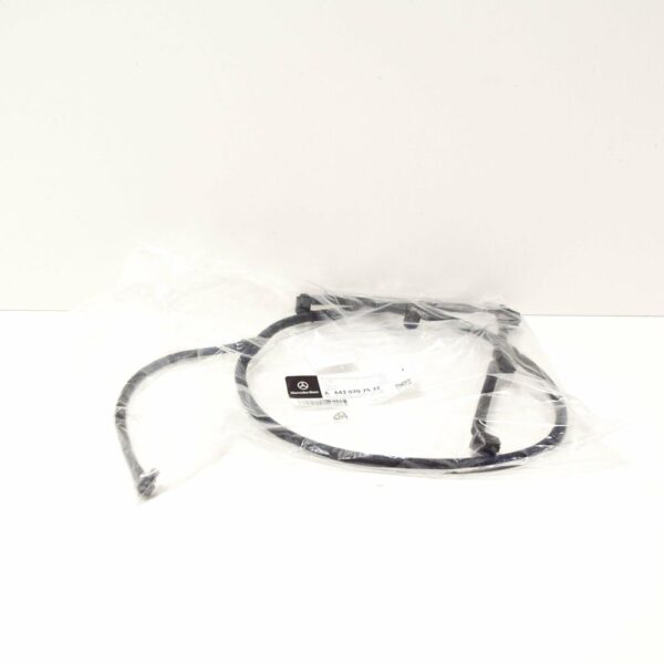 A6420707532 - NEW MERCEDES-BENZ SPRINTER 906 FUEL INJECTOR RETURN HOSE A6420707532