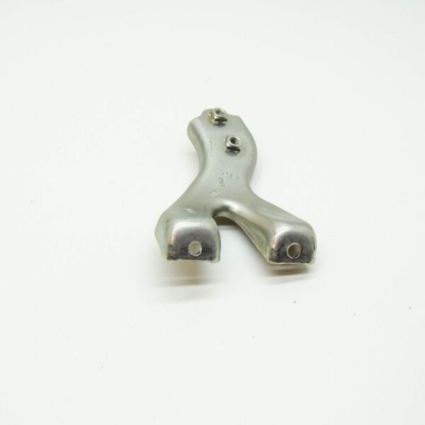 A6510900727 - NEW MB C W204 HEAT EXCHANGER TO CYLINDER HEAD SUPPORT A6510900727 ORIGINAL