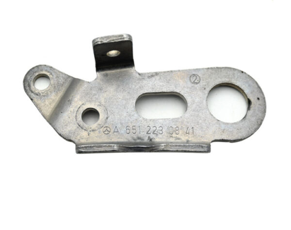 A6512230841 - New MB ML W166 Right Rear Cylinder Head Lifting Lug A6512230841