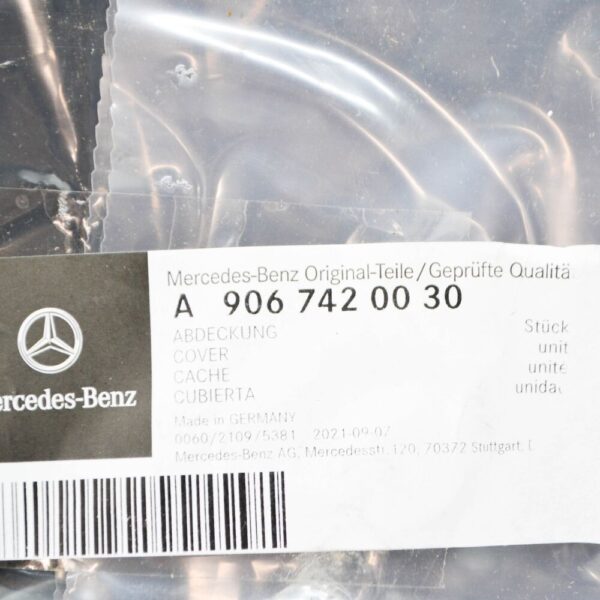 A9067420030 - NEW MERCEDES-BENZ SPRINTER 906 REAR LEFT PANEL DOOR COVER A9067420030