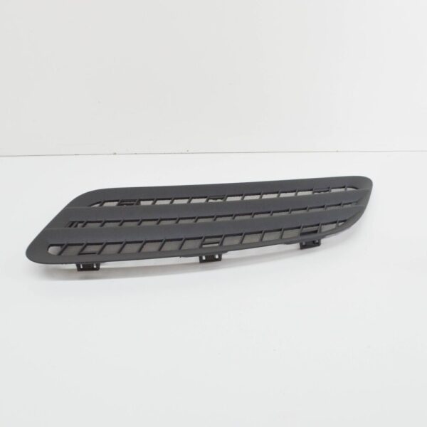 A91083600009051 - NEW MB SPRINTER W907 ENGINE HOOD LEFT GRILLE LHD A91083600009051 ORIGINAL