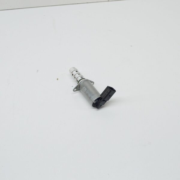 06F109257C - AUDI A3 8P Engine Variable Valve Timing Solenoid 06F109257C ORIGINAL