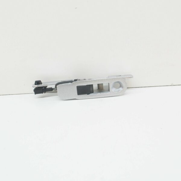 1Y0871548D - NEW VW BEETLE CONVERTIBLE 1Y RIGHT SOFT TOP CATCH LOWER PART 1Y0871548D ORIGINAL