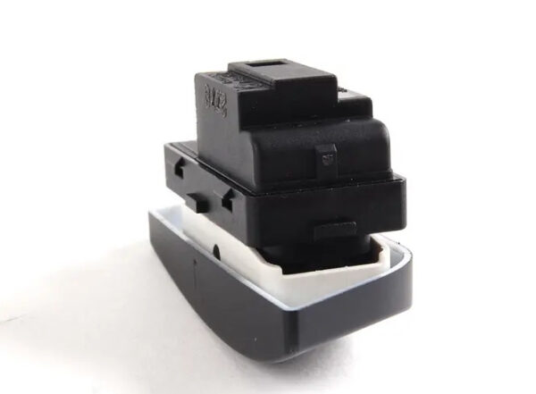 3C0962136BREH - NEW VW PASSAT B6 CANTRAL LOCKING SYSTEM SAFETY SWITCH 3C0962136BREH ORIGINAL