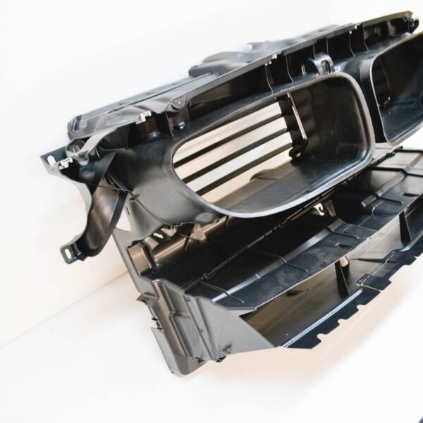 51647211508 - BMW 6 F06 Front Radiator Air Duct 51647211508 7211508 2016 ORIGINAL
