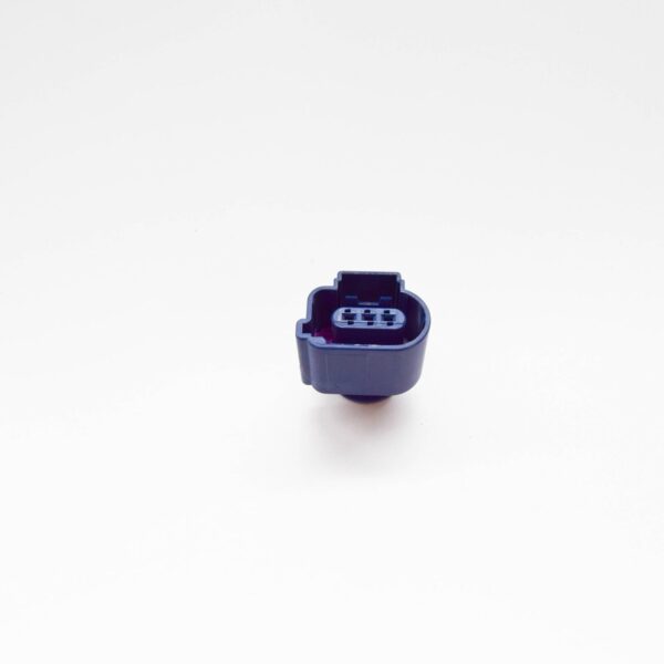 8K0973703A - VW GOLF VII Variant BA5 BV5 3-Pin Electrical Connector 8K0973703A ORIGINAL
