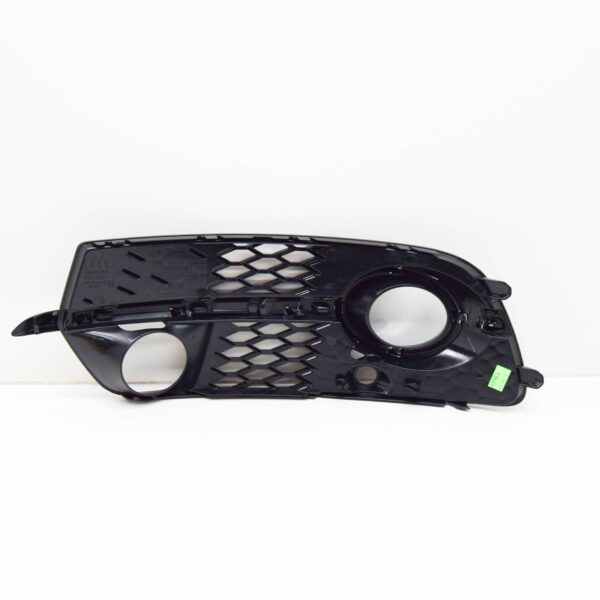 8R0807682QBJI - NEW AUDI Q5 8R FRONT RIGHT BUMPER AIR GUIDE GRILLE 8R0807682QBJI ORIGINAL