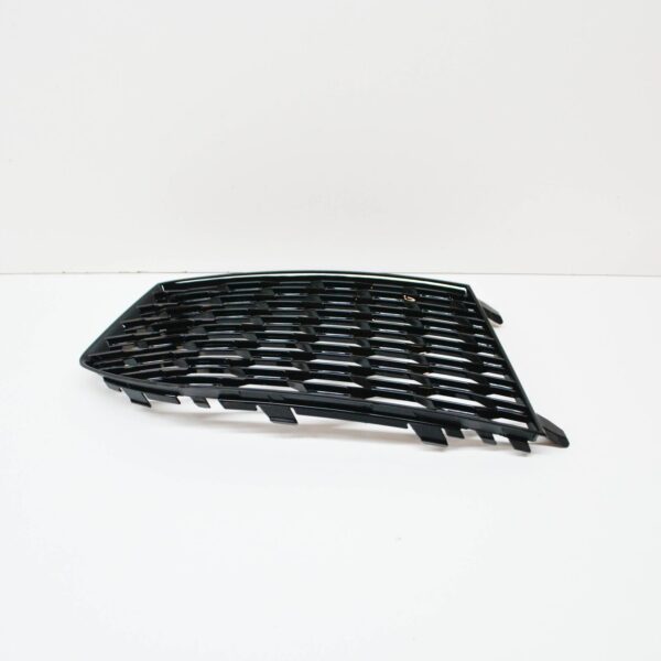 8U0807681GT94 - NEW AUDI RSQ3 8U FRONT BUMPER LEFT GRILLE 8U0807681GT94 2016