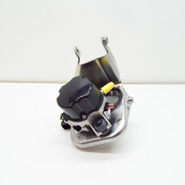 A0004306132 - NEW MERCEDES-BENZ C W205 VACUUM PUMP A0004306132 2013 ORIGINAL