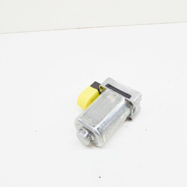 A2059060302 - MERCEDES-BENZ C W205 AMG Rear Axle Differential DC Motor A2059060302 ORIGINAL