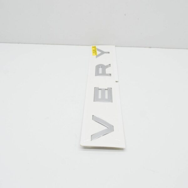 LR083093 - LAND ROVER DISCOVERY V L462 Rear Trunk Bootlid Badge VERY LR083093 ORIGINAL