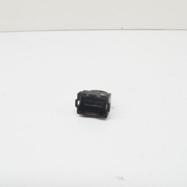 022906233B - PORSCHE 968 3-Pole Housing Connector 022906233B NEW GENUINE