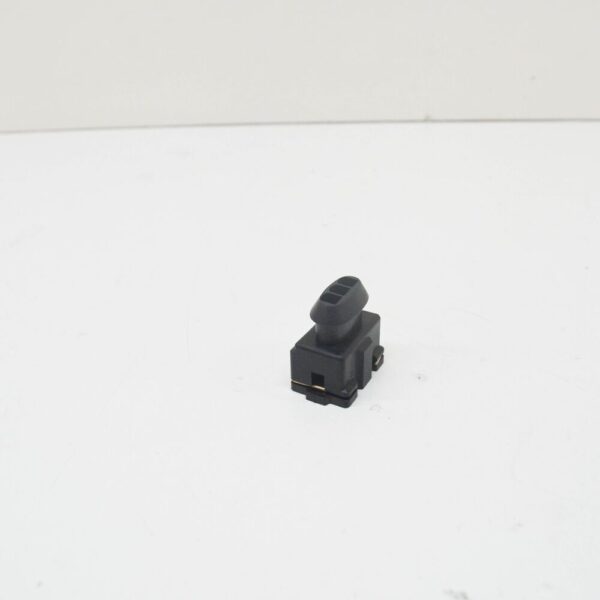 022906233B - PORSCHE 968 3-Pole Housing Connector 022906233B NEW GENUINE
