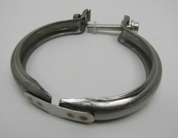 5Q0253725C - Porsche Macan 95b exhaust clamp 5Q0253725C NEW ORIGINAL