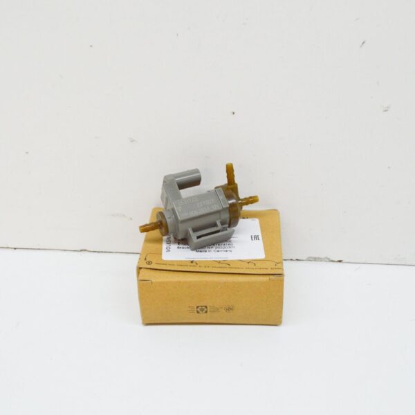 7PP906283F - Porsche 911 991 diverter valve 7PP906283F NEW ORIGINAL
