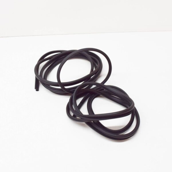 94450528301 - Porsche 968 Rubber Seal for Rear Bumper Trim 94450528301 NEW