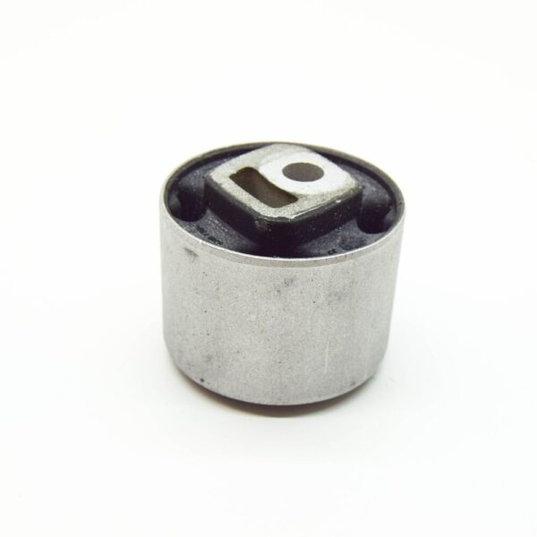 95834933790 - PORSCHE CAYENNE 92A Front Rearward Differential Mount 958343933790 NEW GENUINE