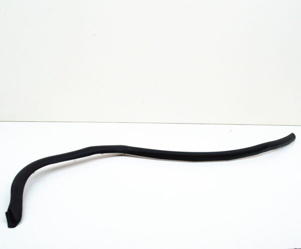 95853376102 - Porsche Cayenne 92A Door Outer Seal Rear Left 95853376102 NEW GENUINE