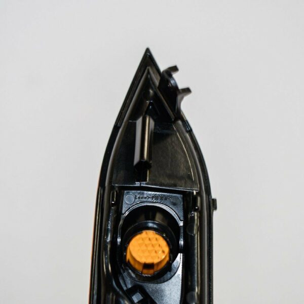 95863107200 - NEW PORSCHE CAYENNE 92A FRONT RIGHT FENDER TURN SIGNAL 95863107200 ORIGINAL
