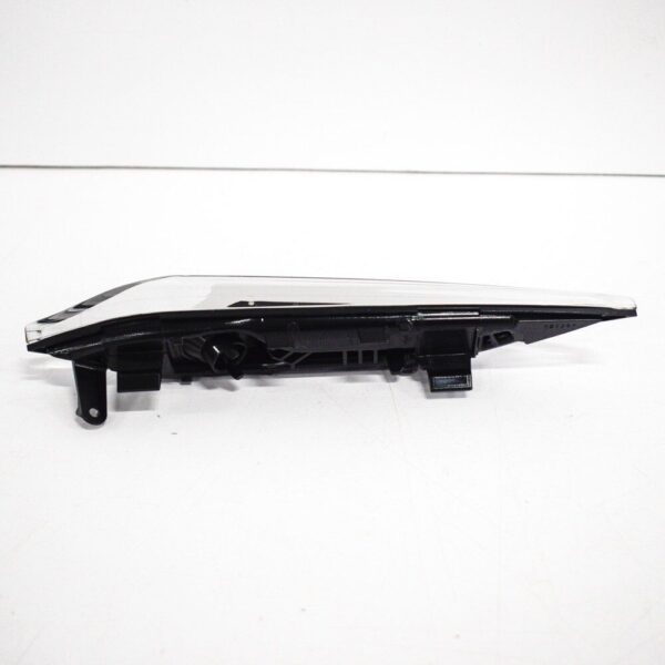 95863110100 - Porsche Cayenne 92A Front Left Turn Signal Indicator 95863110100 NEW GENUINE