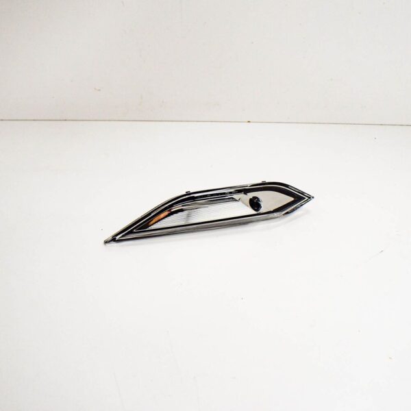 95863110200 - PORSCHE Cayenne 92A Front Right Wing Fender Indicator 95863110200 NEW OEM
