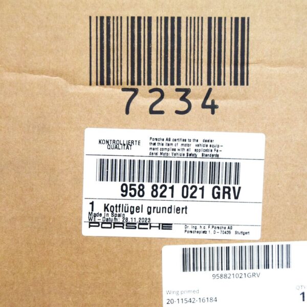 958821021GRV - PORSCHE CAYENNE 92A Front Left Fender 958821021GRV NEW GENUINE