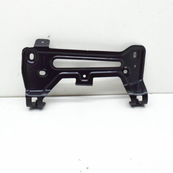 95882143100GRV - Porsche Cayenne 9y0 fender holder front left 95882143100GRV NEW original