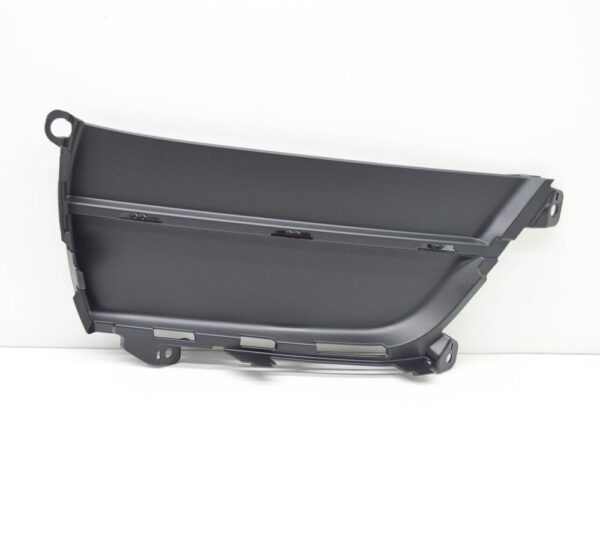 95B121334DOK1 - Porsche Macan 95b.2 air guide panel front right closed 95B121334DOK1